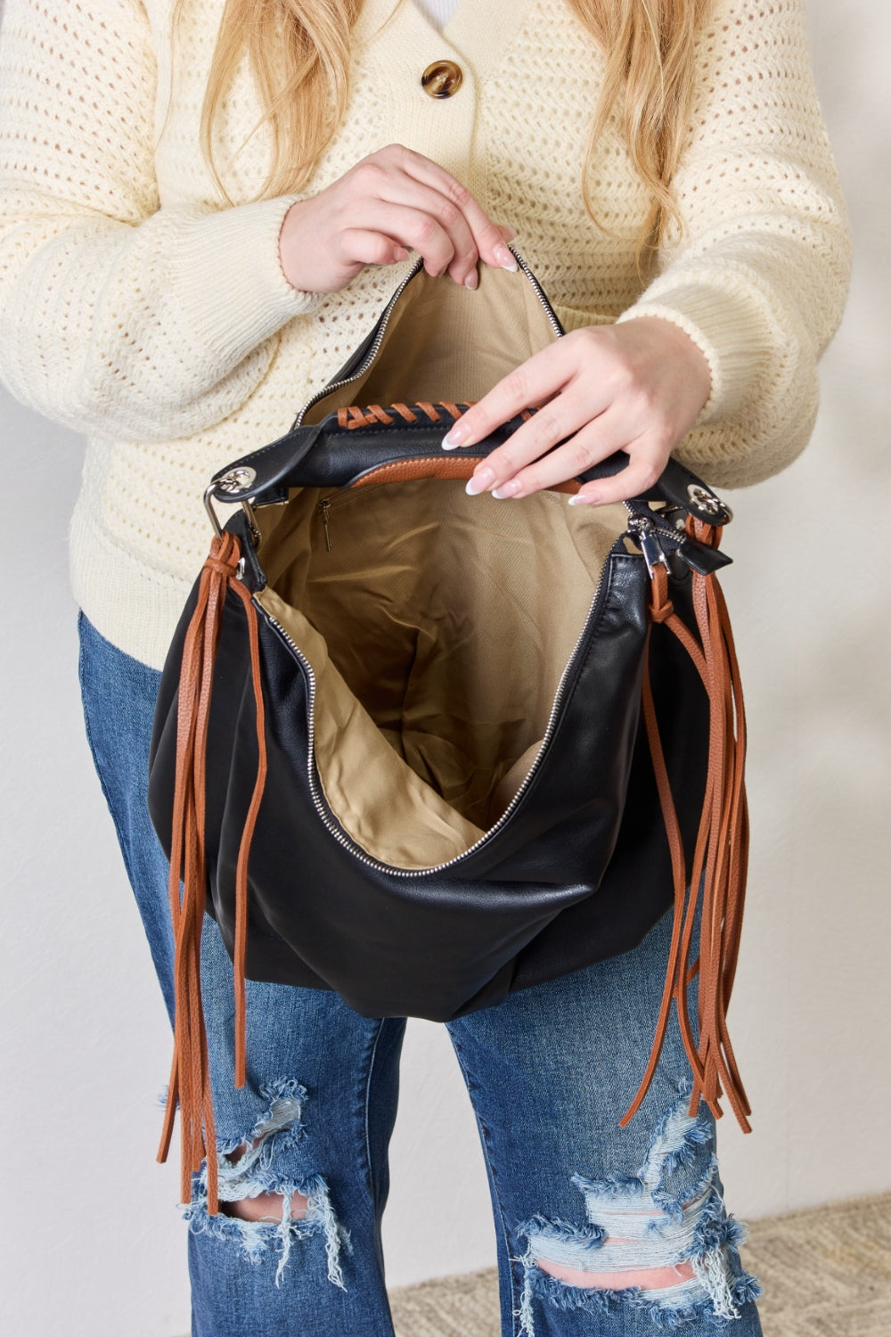 SHOMICO Fringe Detail Contrast Handbag - Thandynie