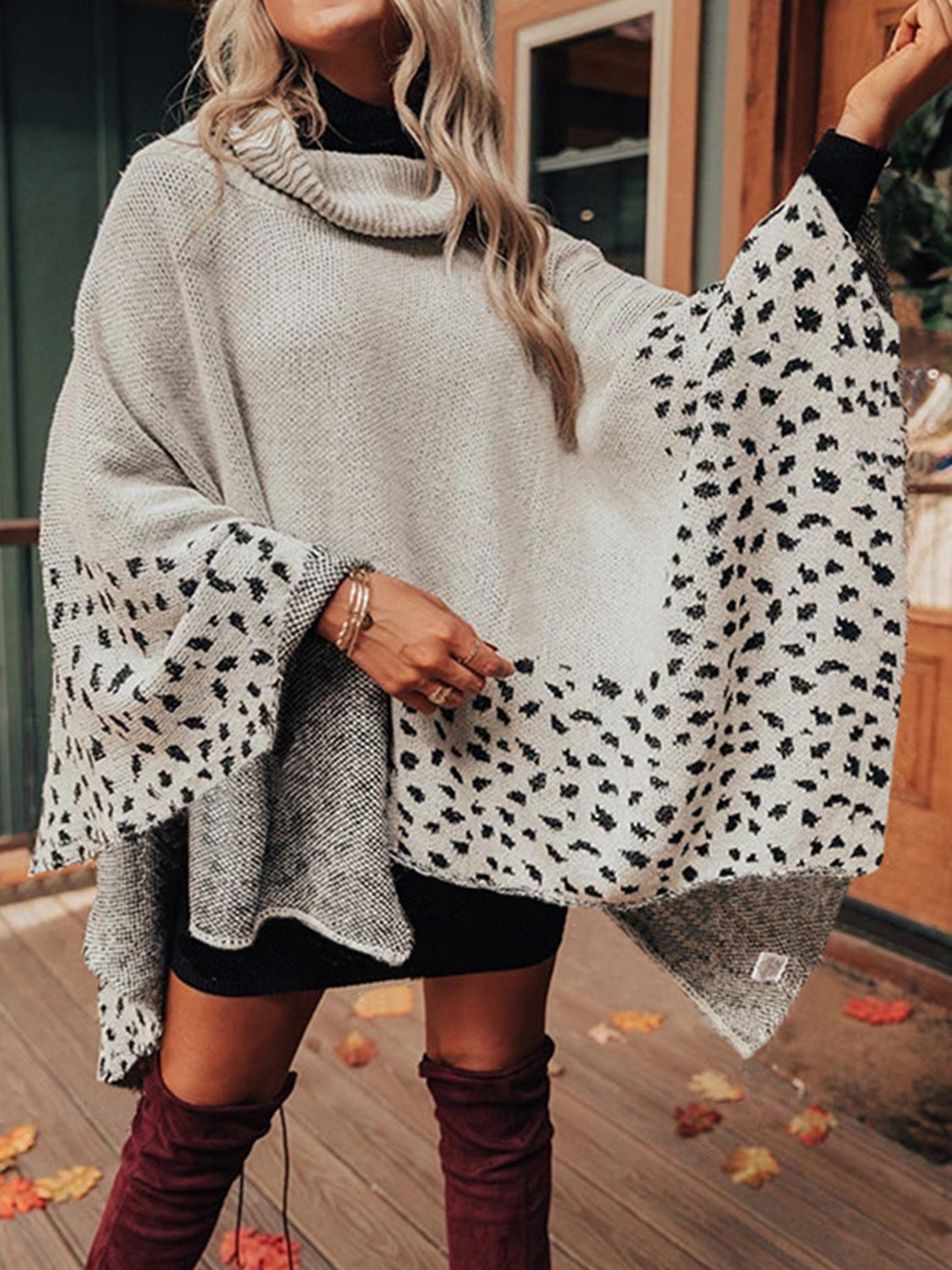 Leopard Turtleneck Poncho - Thandynie