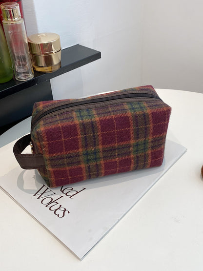 Contrast Plaid Clutch with Zipper