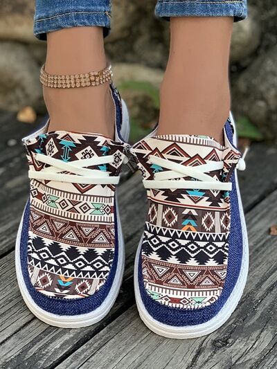 Geometric Lace-Up Round Toe Slip-Ons Light Indigo