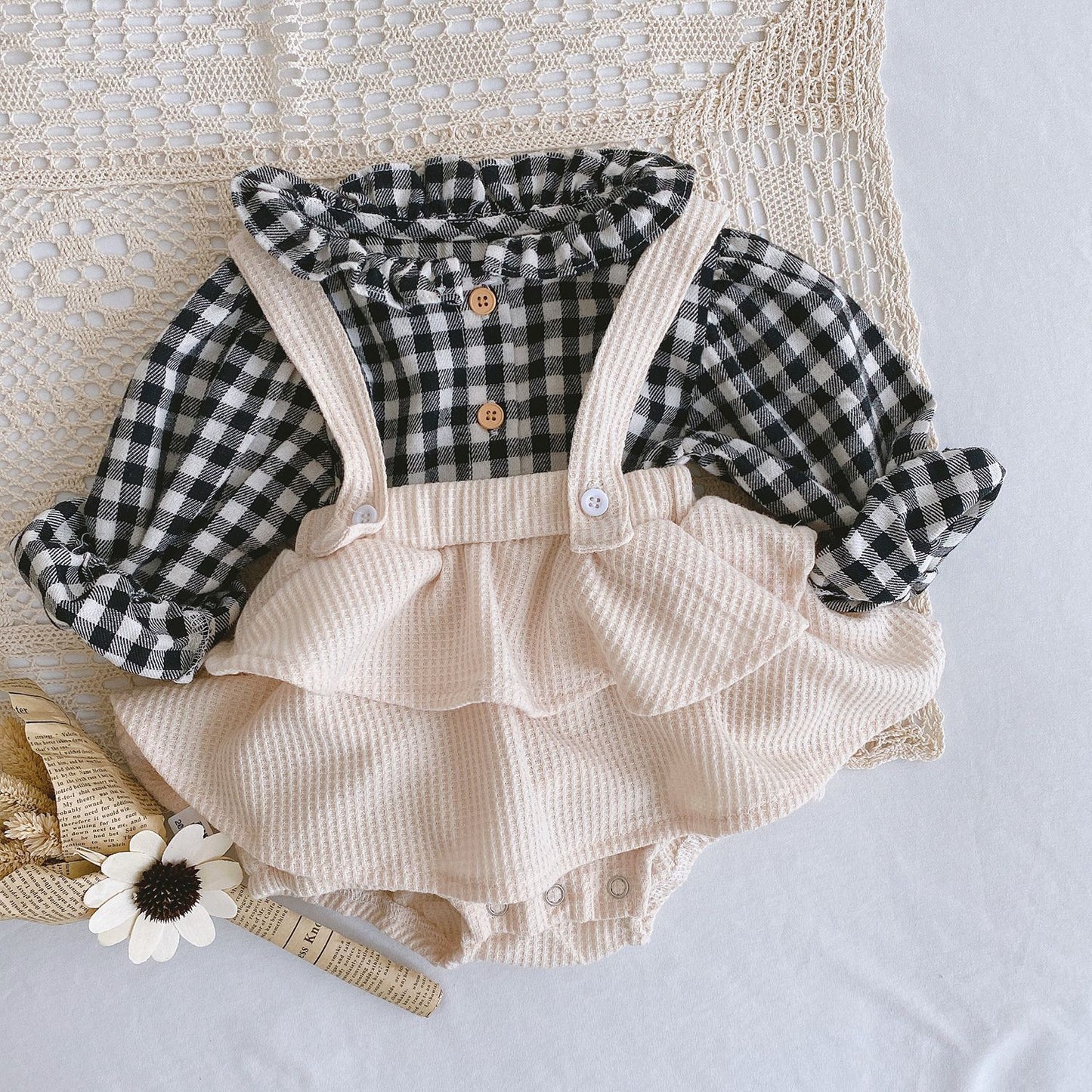 Baby Romper 0-2 Years Old Baby Clothes Baby Girl Foreign Style Pleated Lotus Leaf Sling Climber Apricot