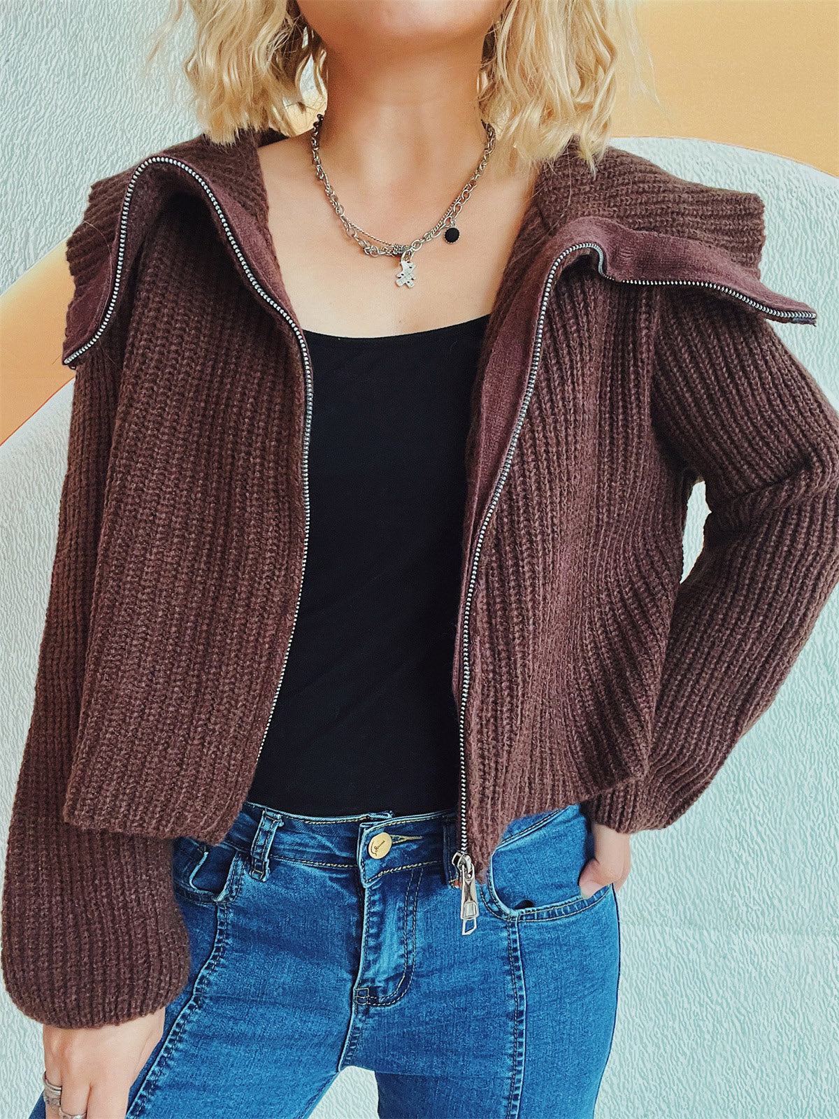 Collared Neck Zip Up Long Sleeve Cardigan