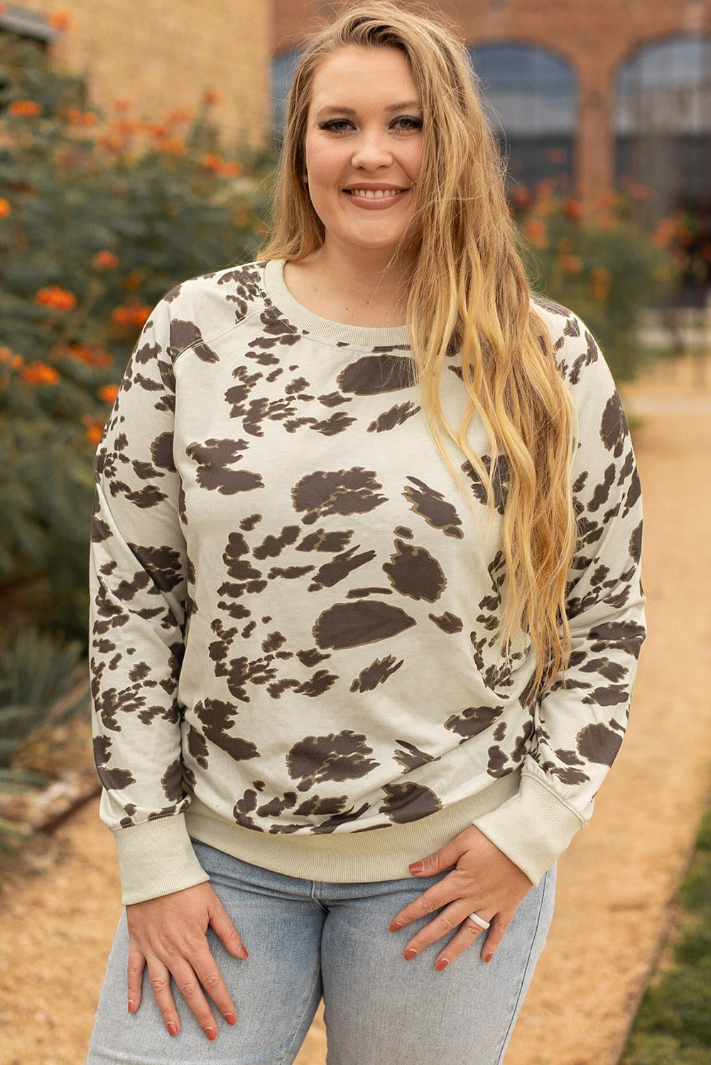 Plus Size Animal Print Crew Neck Pullover Sweatshirt Bright White 95%Polyester+5%Elastane