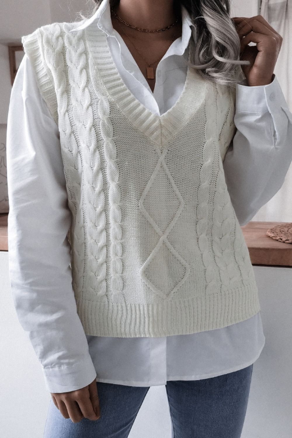 Cable-Knit Ribbed V-Neck Sweater Vest White