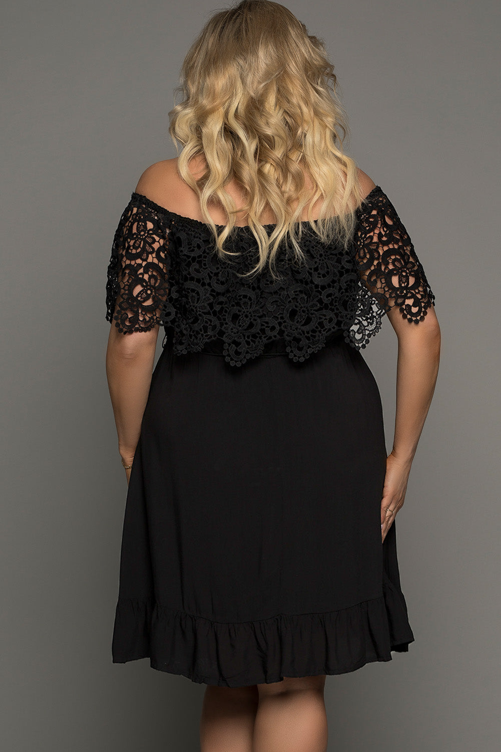 Plus Size Tassel Tie Spliced Lace Off-Shoulder Dress - Thandynie