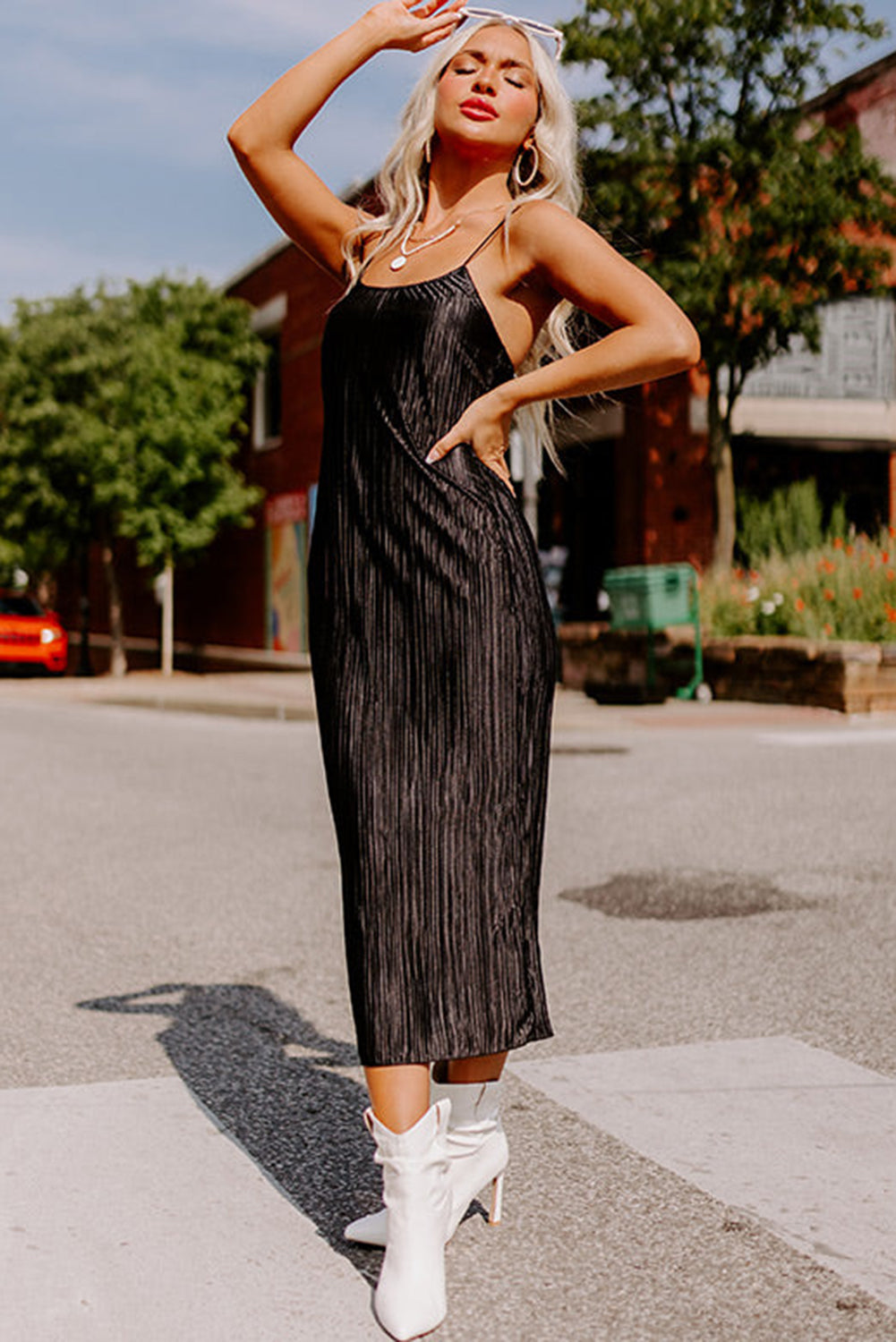 Black Spaghetti Straps Backless Pleated Midi Dress