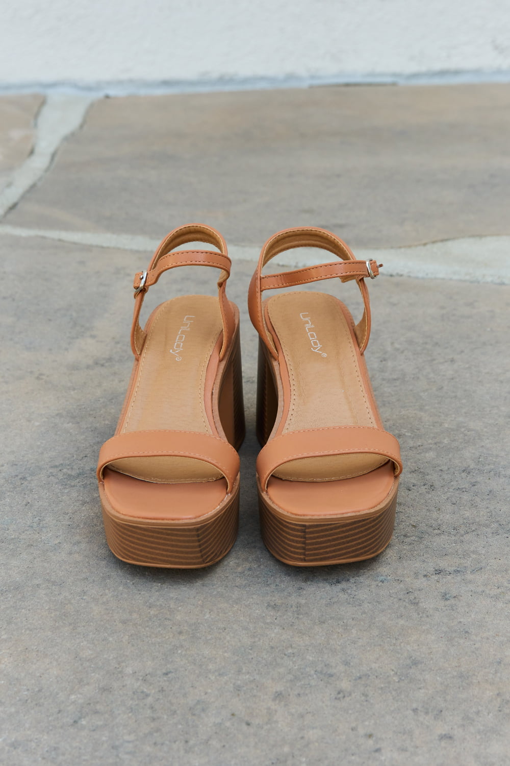 Weeboo Feel It Platform Heel Sandals - Thandynie