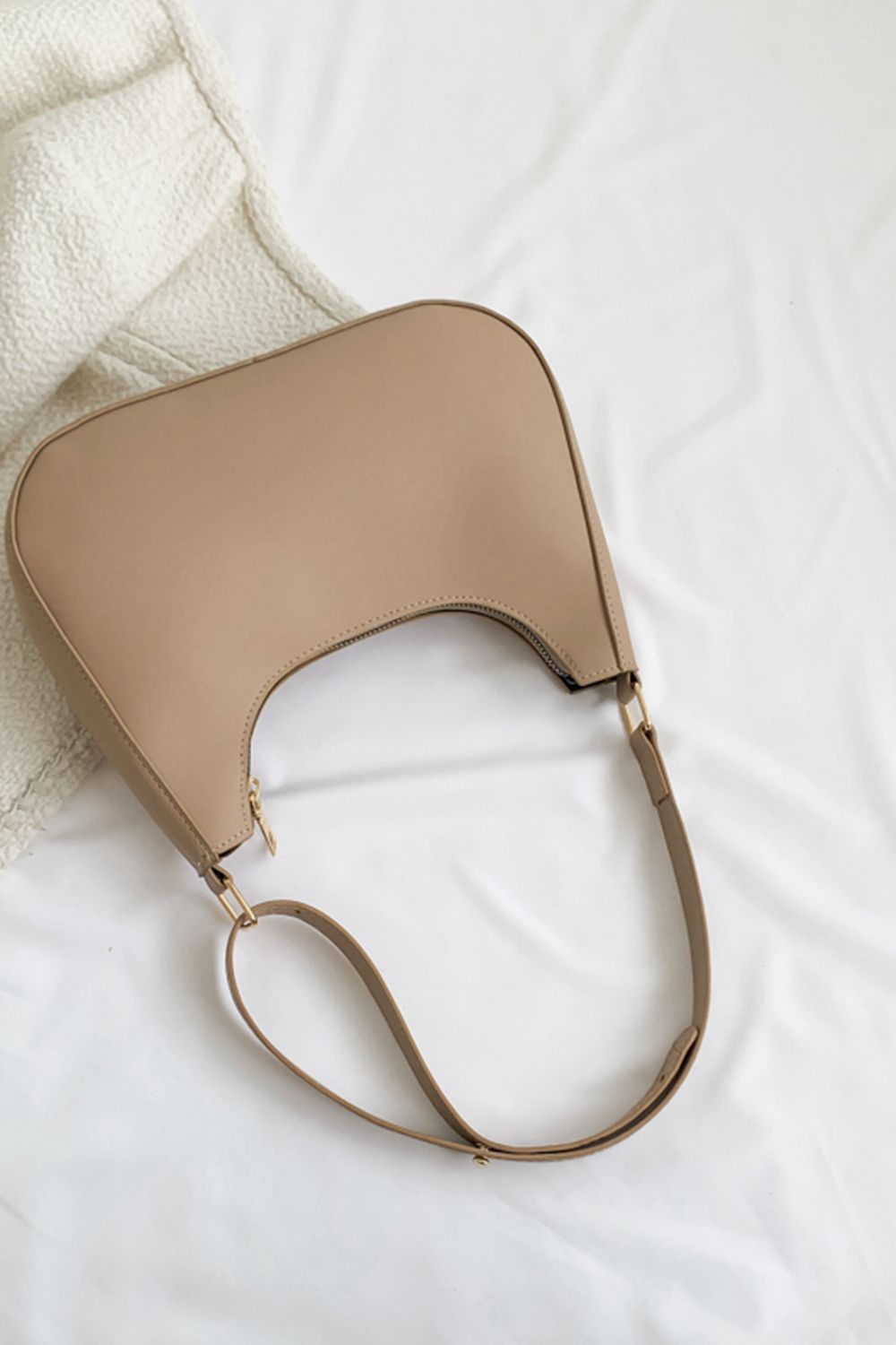 PU Leather Shoulder Bag - Thandynie