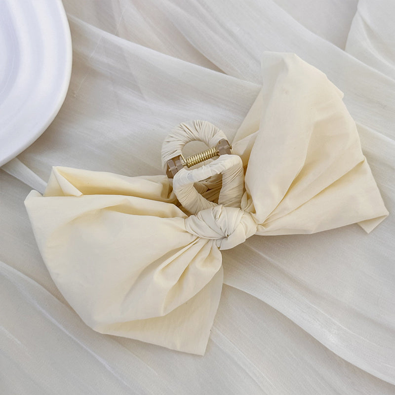 Bow Hair Claw Clip Ivory One Size