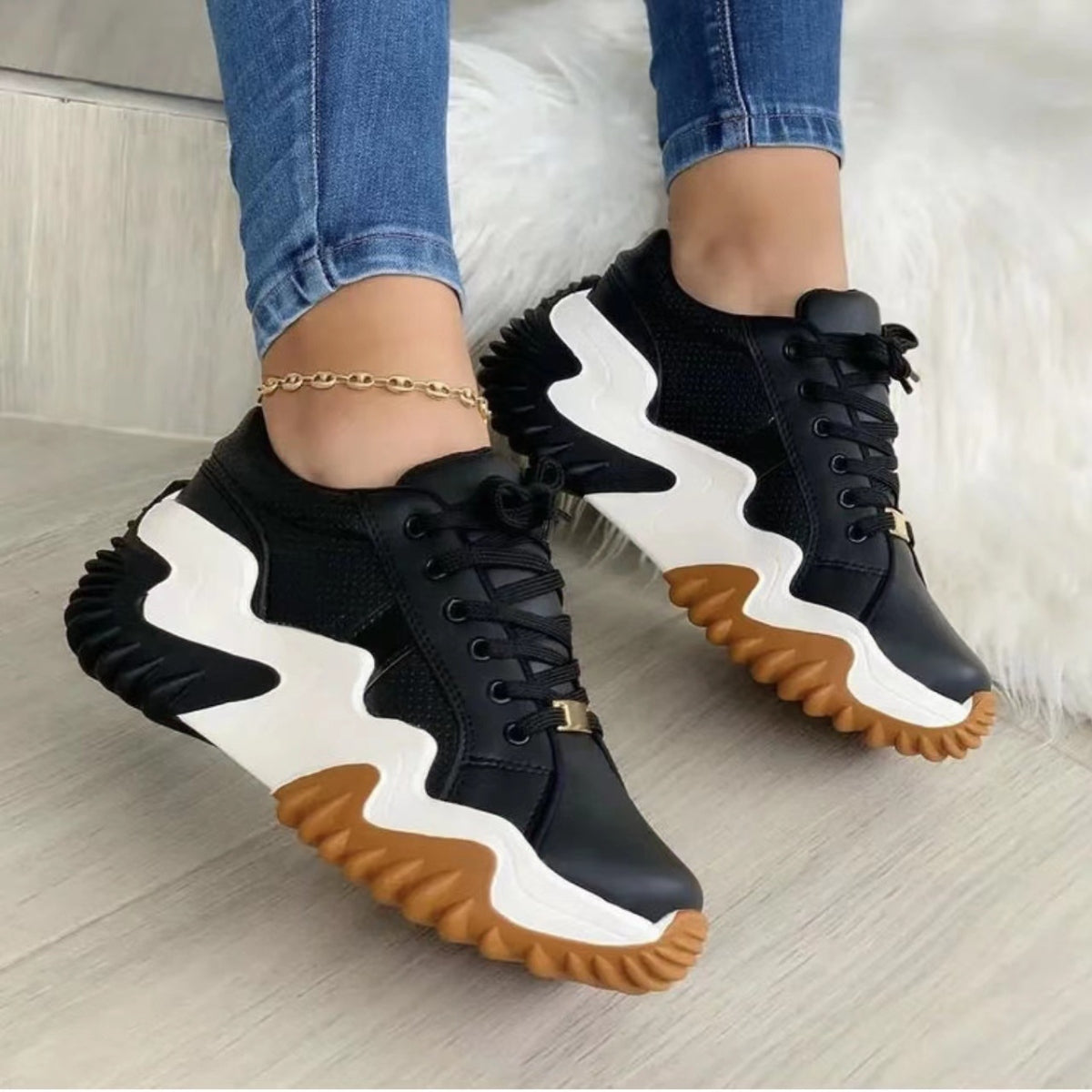 Lace-Up PU Leather Platform Sneakers - Thandynie