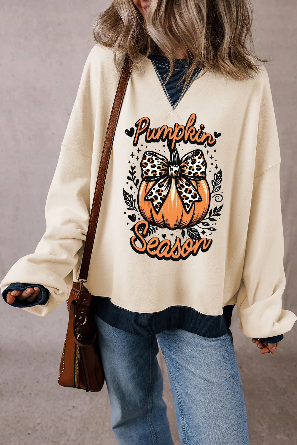 Pumpkin Graphic Long Sleeve Sweatshirt Cream