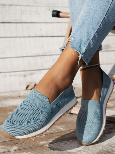 Mesh Round Toe Flat Slip-Ons Light Blue