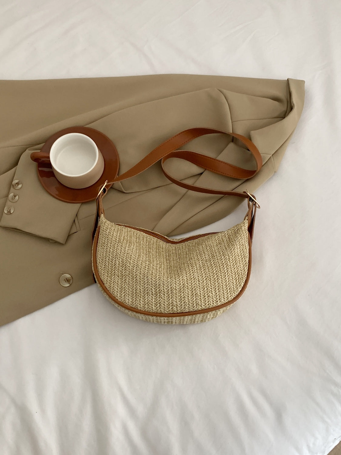 Straw Weave Adjustable Strap Shoulder Bag - Thandynie