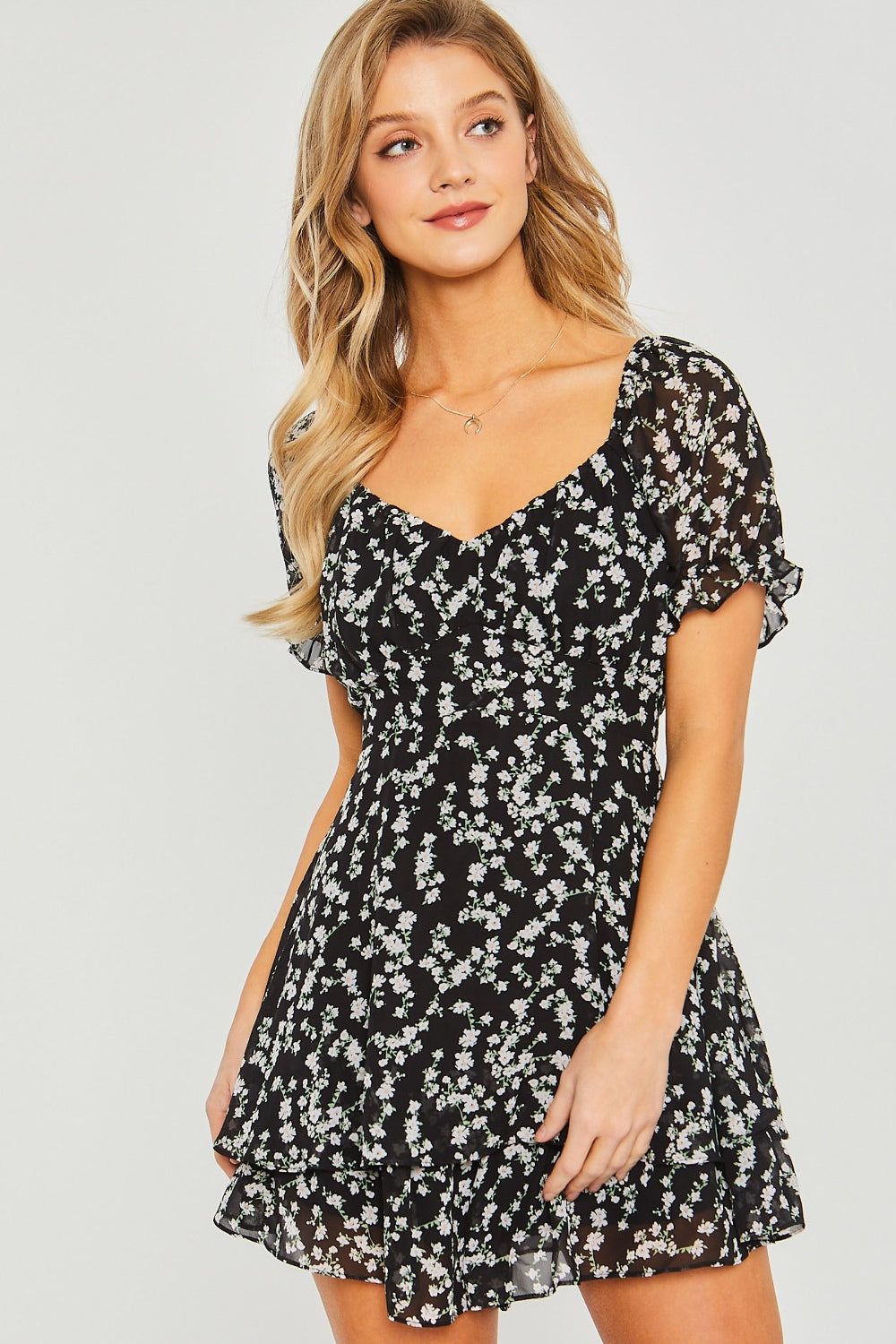 Love Tree Ditsy Floral Short Sleeve Romper Black