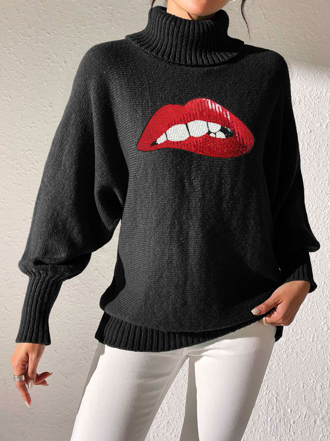 Lip Turtleneck Long Sleeve Sweater Black