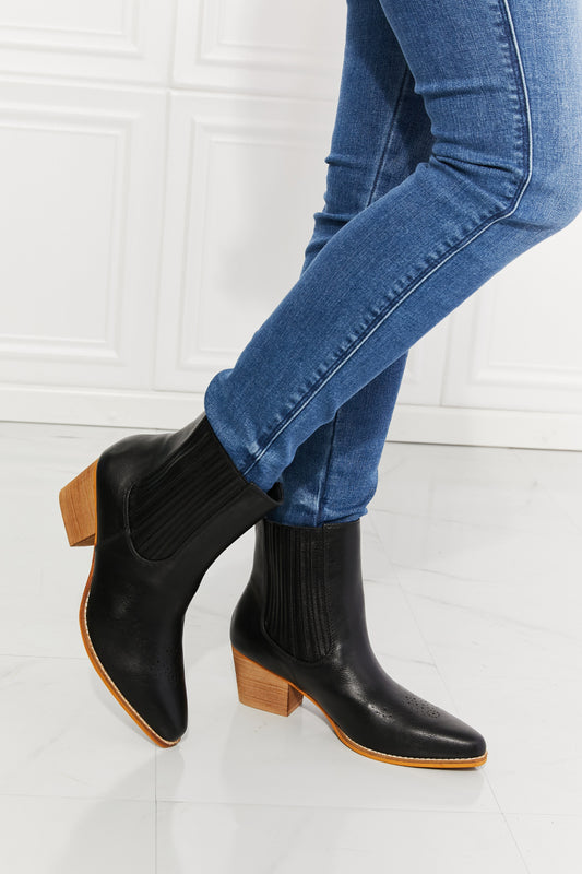 MMShoes Love the Journey Stacked Heel Chelsea Boot in Black Black