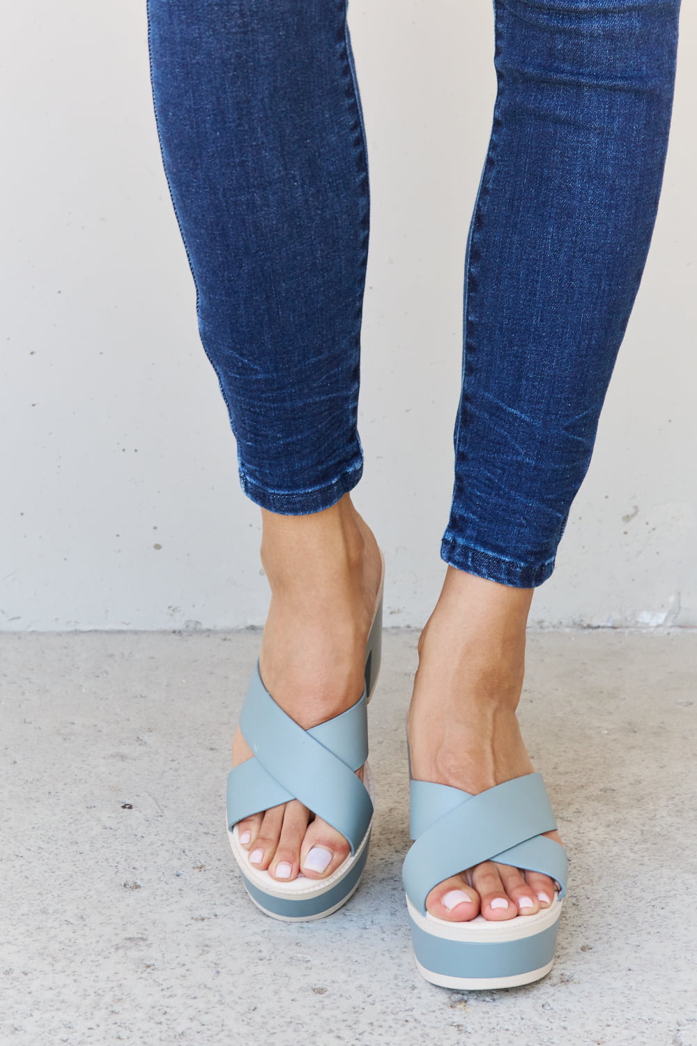 Weeboo Cherish The Moments Contrast Platform Sandals in Misty Blue - Thandynie