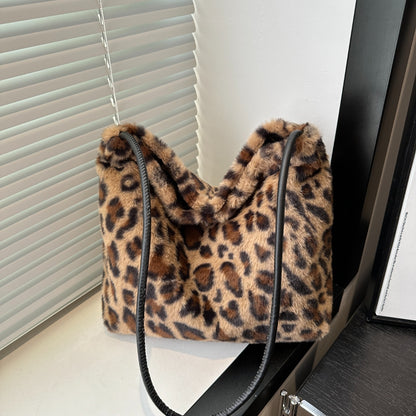 Leopard Furry Shoulder Bag Brown One Size