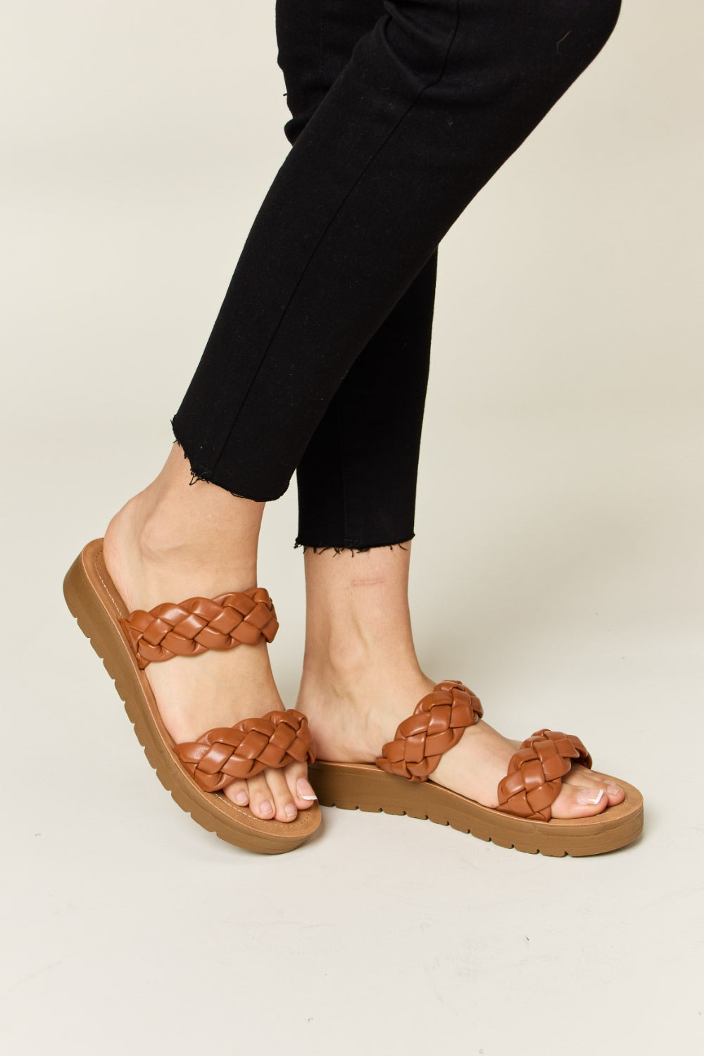 WILD DIVA Woven Dual Band Platform Sandals Whisky