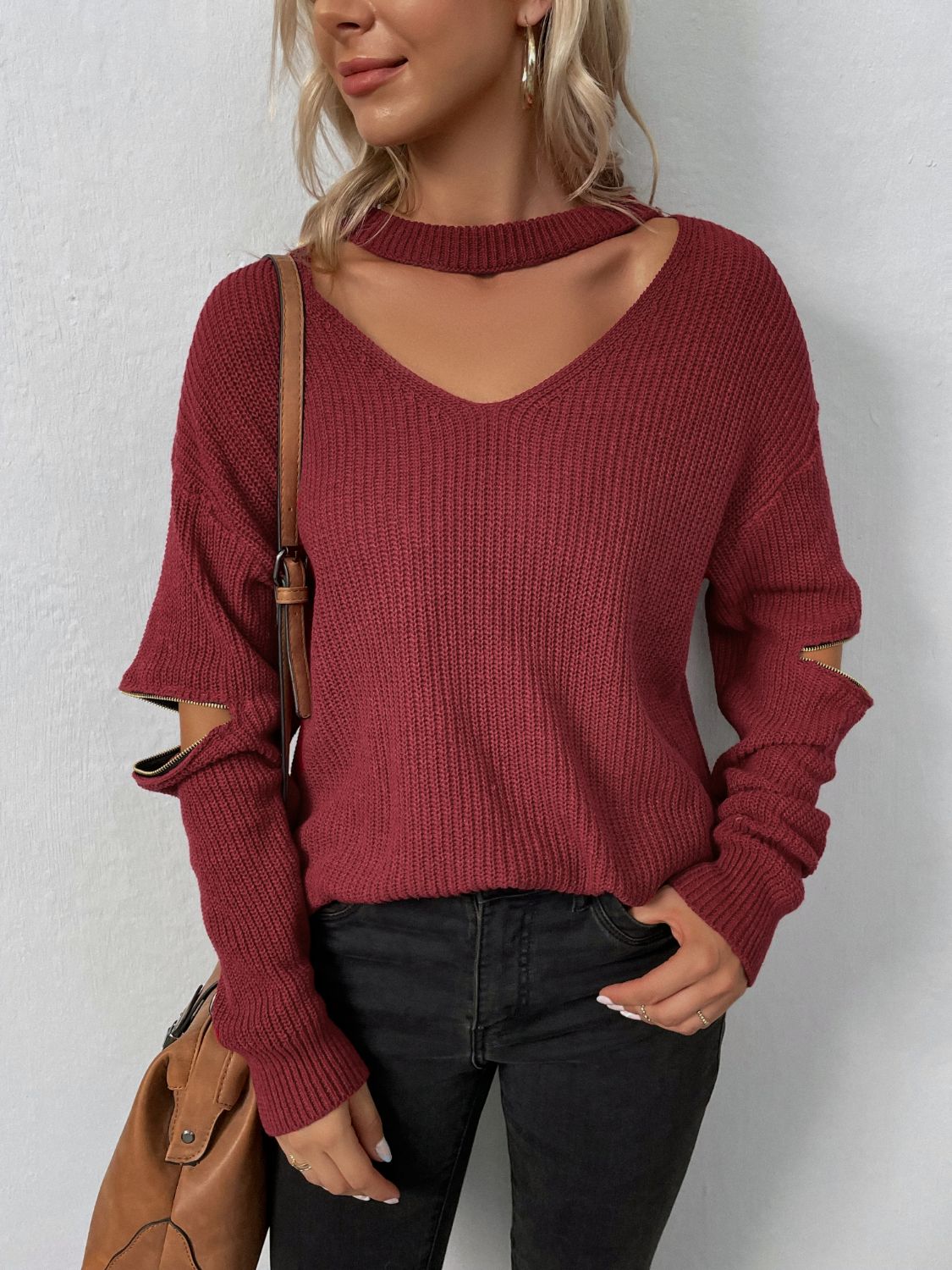 Cutout Zip Detail Sweater Wine