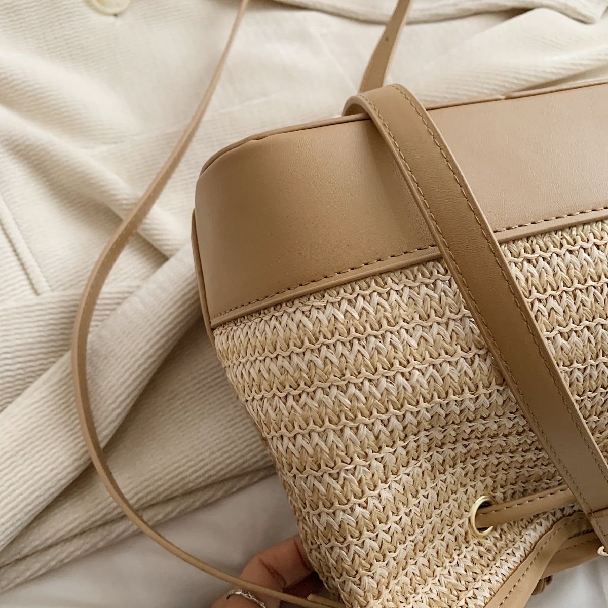 Straw Braided Shoulder Bag - Thandynie