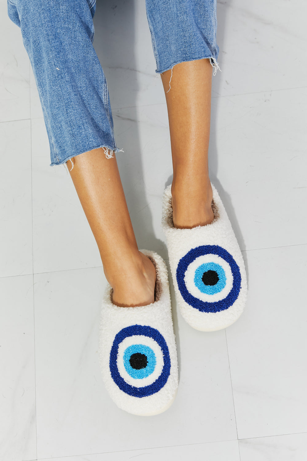 MMShoes Eye Plush Slipper Sky Blue