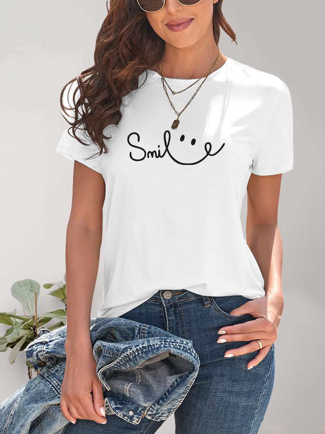 SMILE Round Neck Short Sleeve T-Shirt White