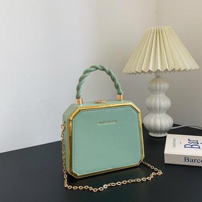 Fashionable Small Square Crossbody Bag | Stylish Simple Design with Exquisite Chain Strap | PU Leather green 18*7*15