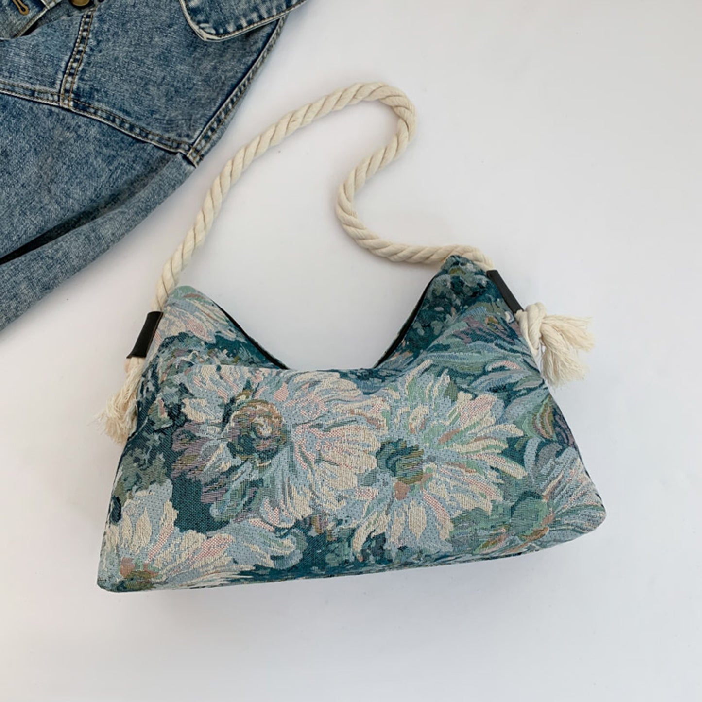 Printed Small Crossbody Bag - Thandynie