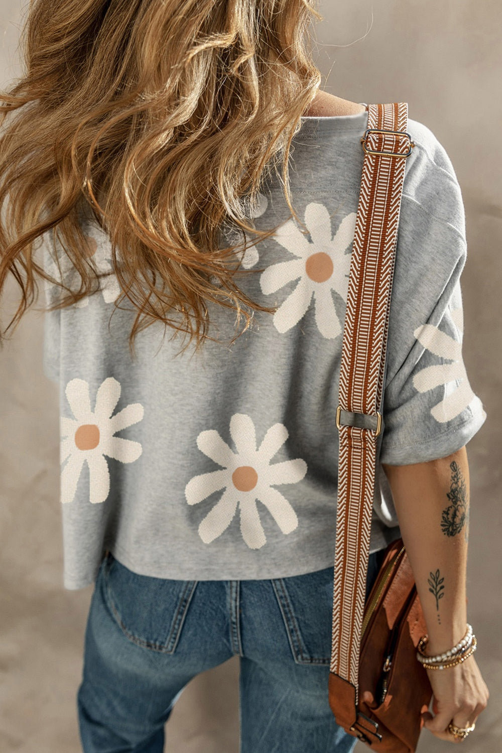 Flower Round Neck Half Sleeve T-Shirt - Thandynie