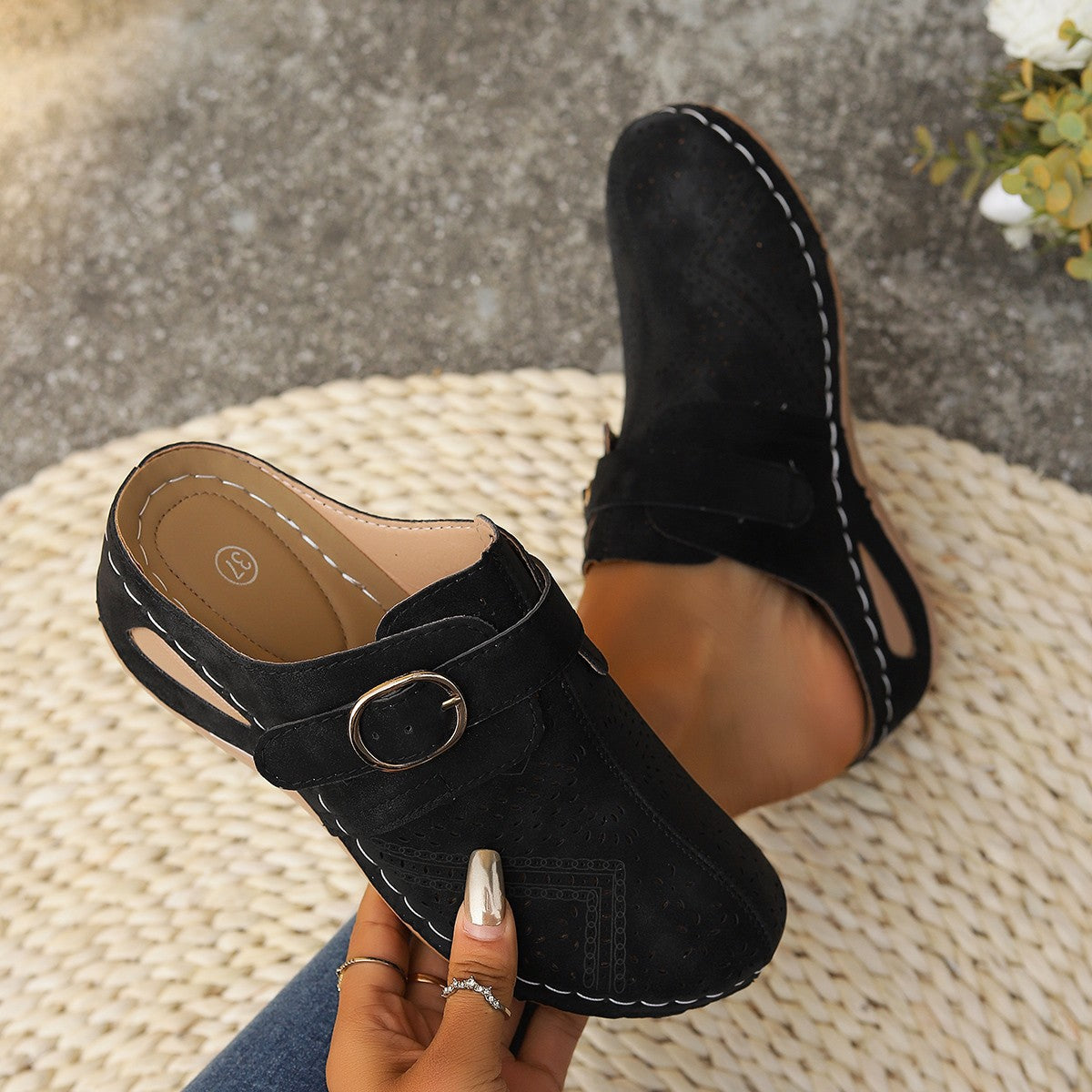 Suede Round Toe Wedge Sandals Black