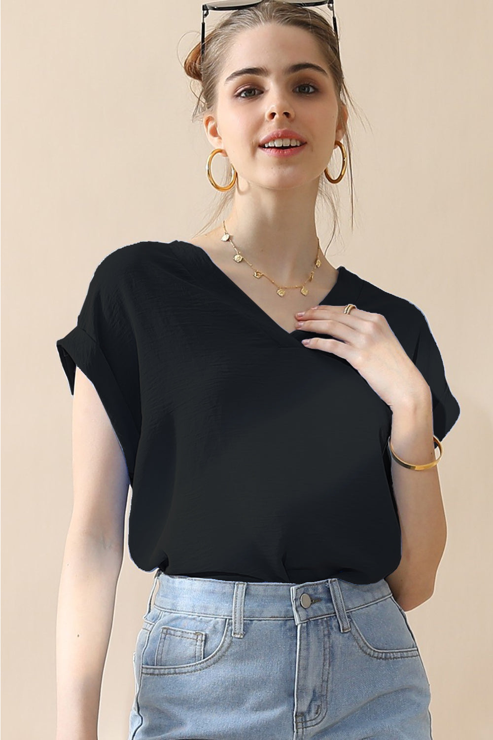 Ninexis V-Neck Trim Rolled Short Sleeve Shirt BLACK