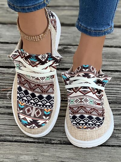 Geometric Lace-Up Round Toe Slip-Ons Tan