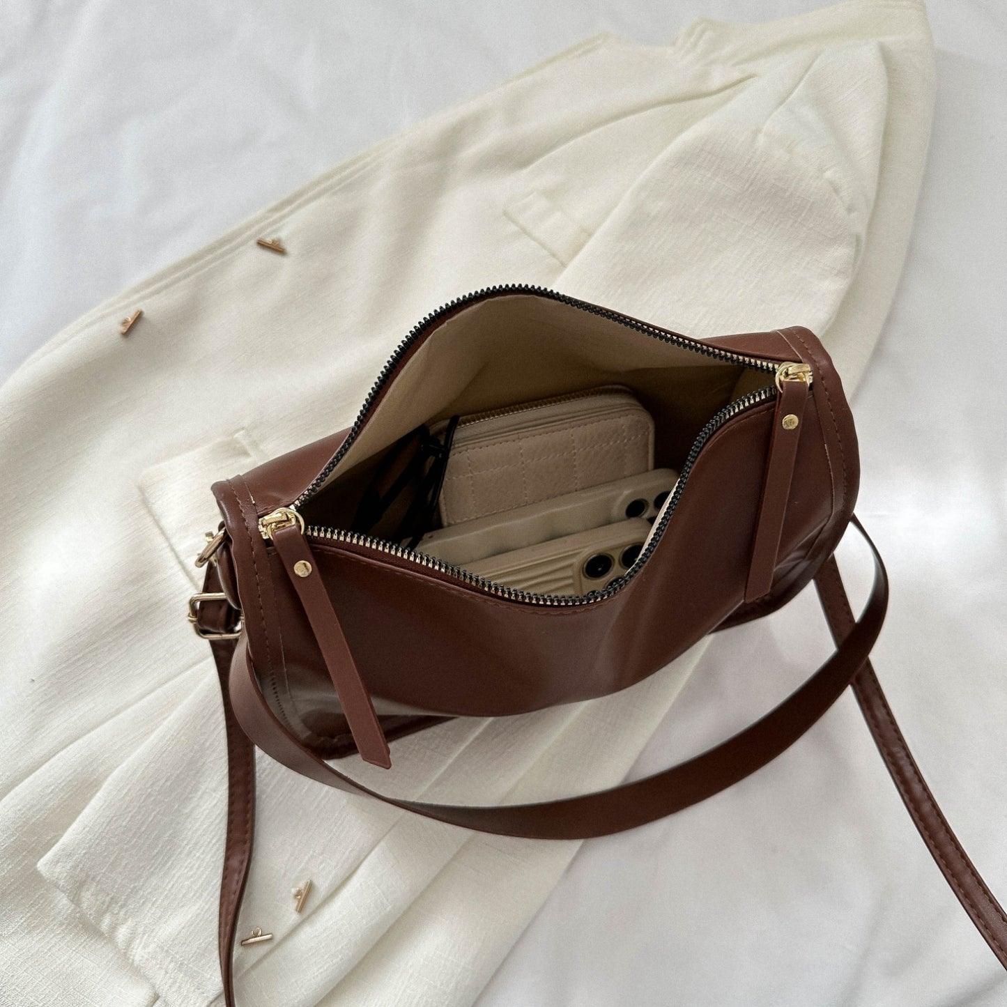 PU Leather Shoulder Bag - Thandynie