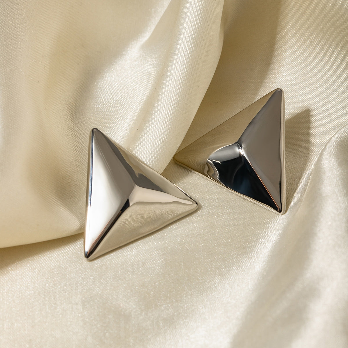 Stainless Steel 3D Triangle Earrings - Thandynie