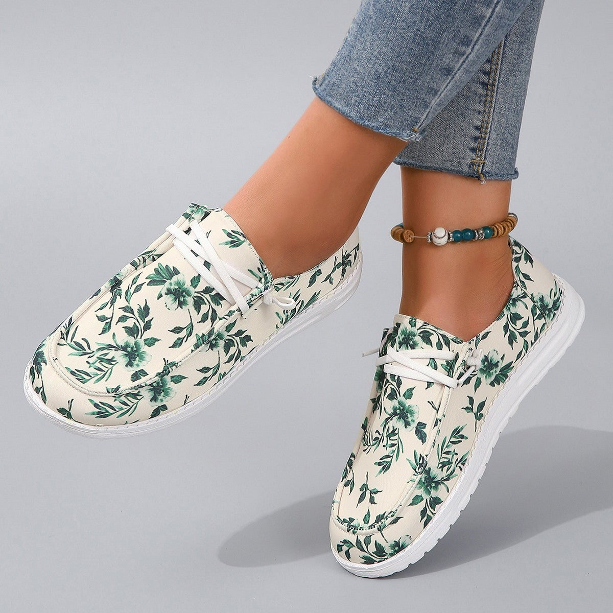 Printed Round Toe Flat Sneakers - Thandynie