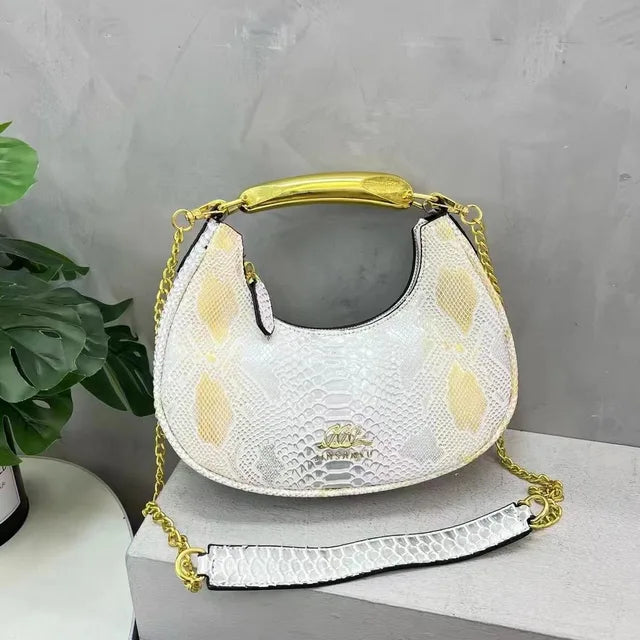 Winter Textured Crossbody Bag for Women | Retro Crocodile Pattern Underarm Bag white