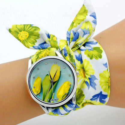 Ladies Flower Cloth Wristwatch - High-Quality Fashion Bracelet Watch for Women silver 31