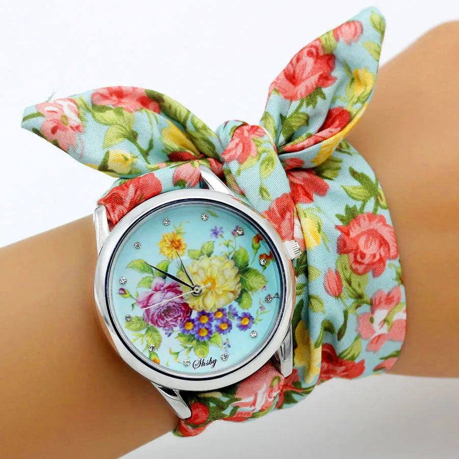 Ladies Flower Cloth Wristwatch - High-Quality Fashion Bracelet Watch for Women silver 33