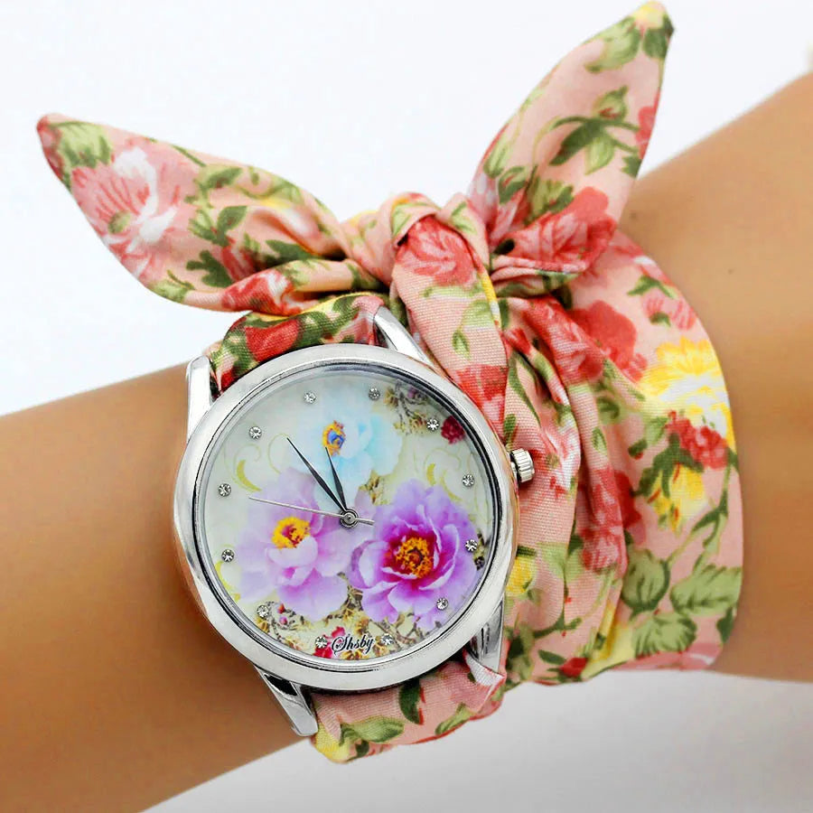 Ladies Flower Cloth Wristwatch - High-Quality Fashion Bracelet Watch for Women silver 32