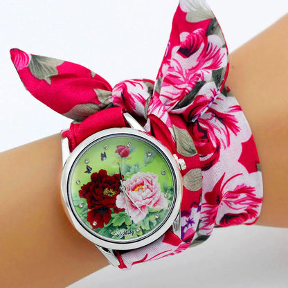 Ladies Flower Cloth Wristwatch - High-Quality Fashion Bracelet Watch for Women silver 35