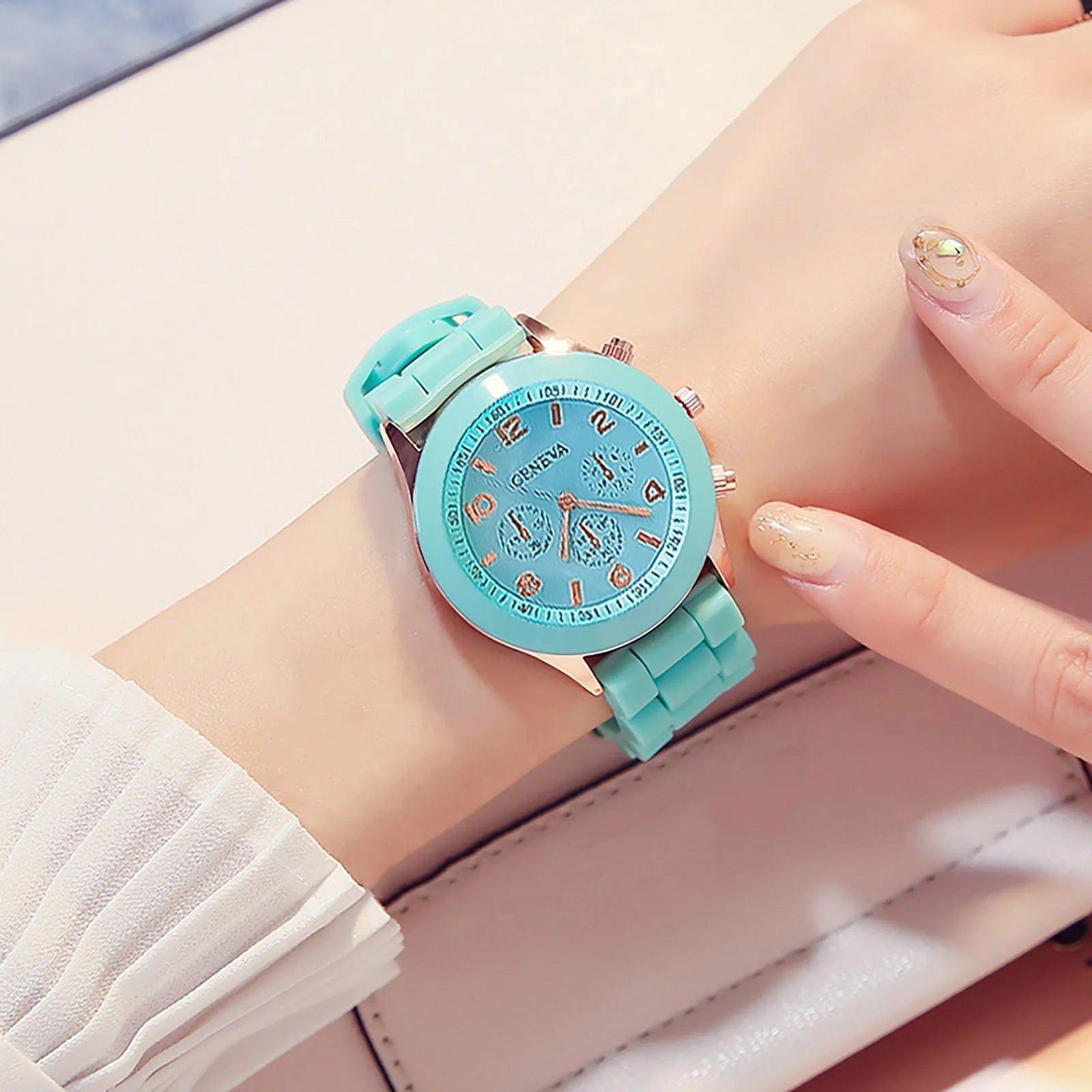 Fashion Women’s White Silicone Jelly Quartz Watch | Stylish Dress Wristwatch, Ideal Gifts for Girls