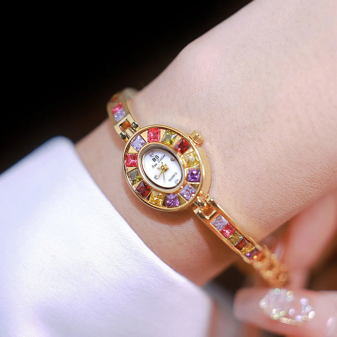 UTHAI V64 Ladies Quartz Watch | Elegant Light Luxury Gradient Rainbow Diamond Bracelet Watch