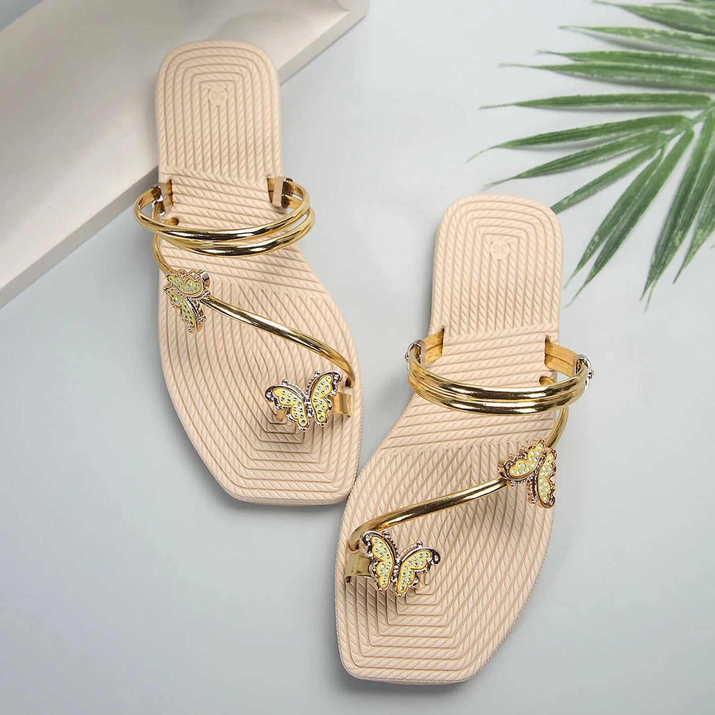 2024 Trend Butterfly Sandals Metal Strap Chunky Heel Beach Shoes