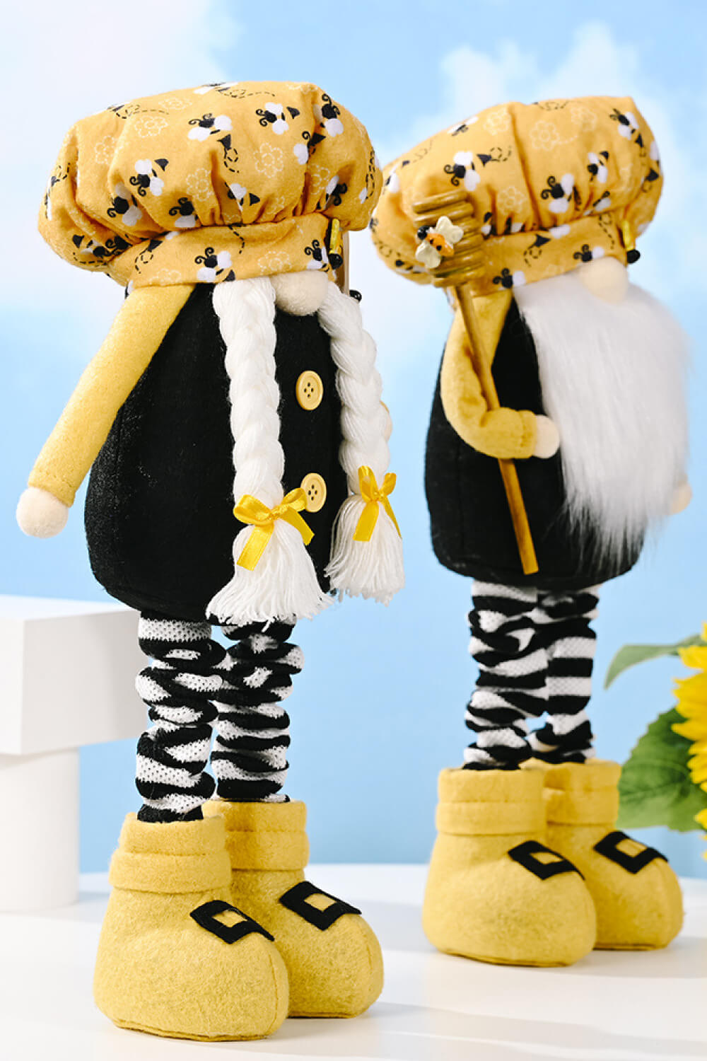 Bee Print Telescopic Leg Gnome