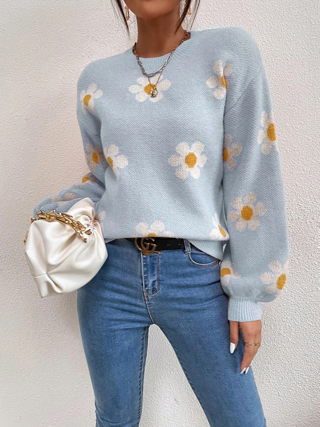 Flower Round Neck Latern Sleeve Sweater