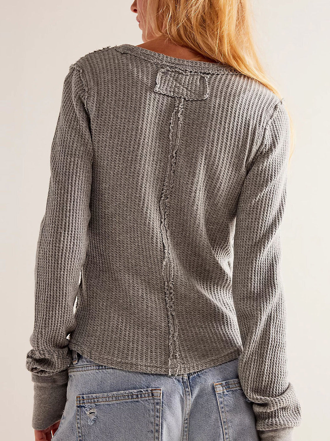 Exposed Seam Round Neck Long Sleeve T-Shirt Gray