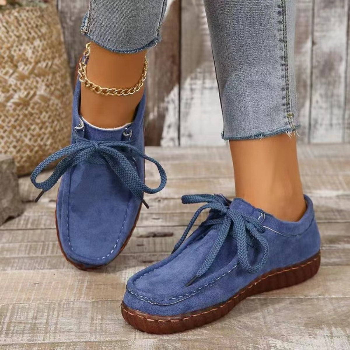 Tied Suede Round Toe Sneakers - Thandynie