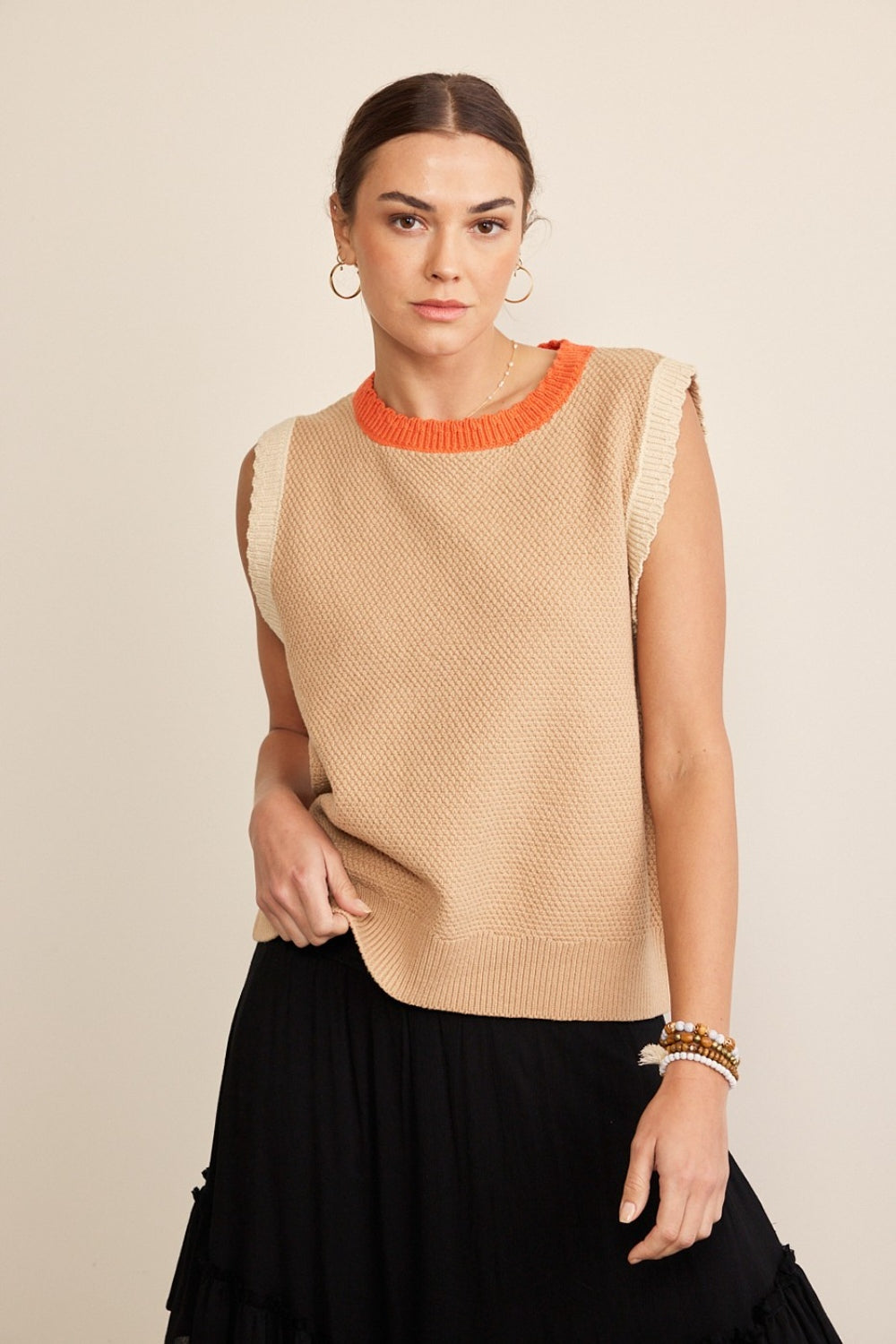 In February Contrast Round Neck Sweater Vest Taupe Multi