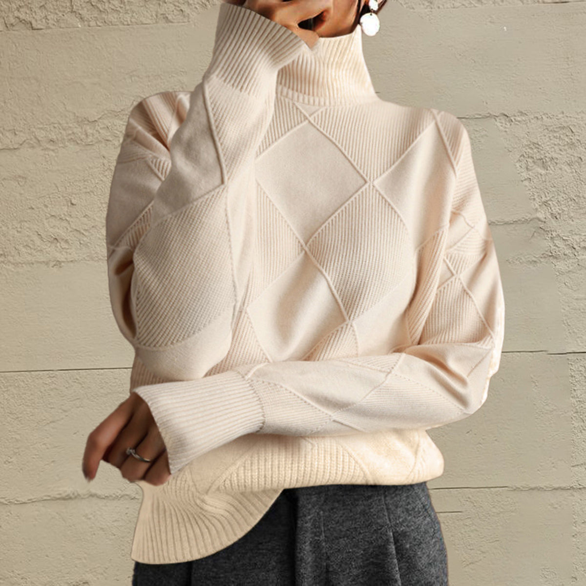 Geometric Turtleneck Long Sleeve Sweater Ivory